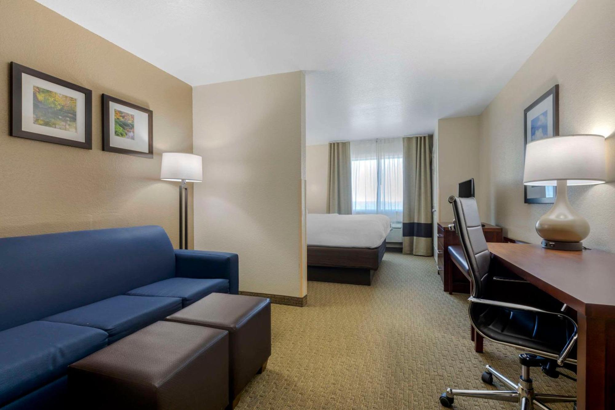 Comfort Suites Benbrook Exterior foto