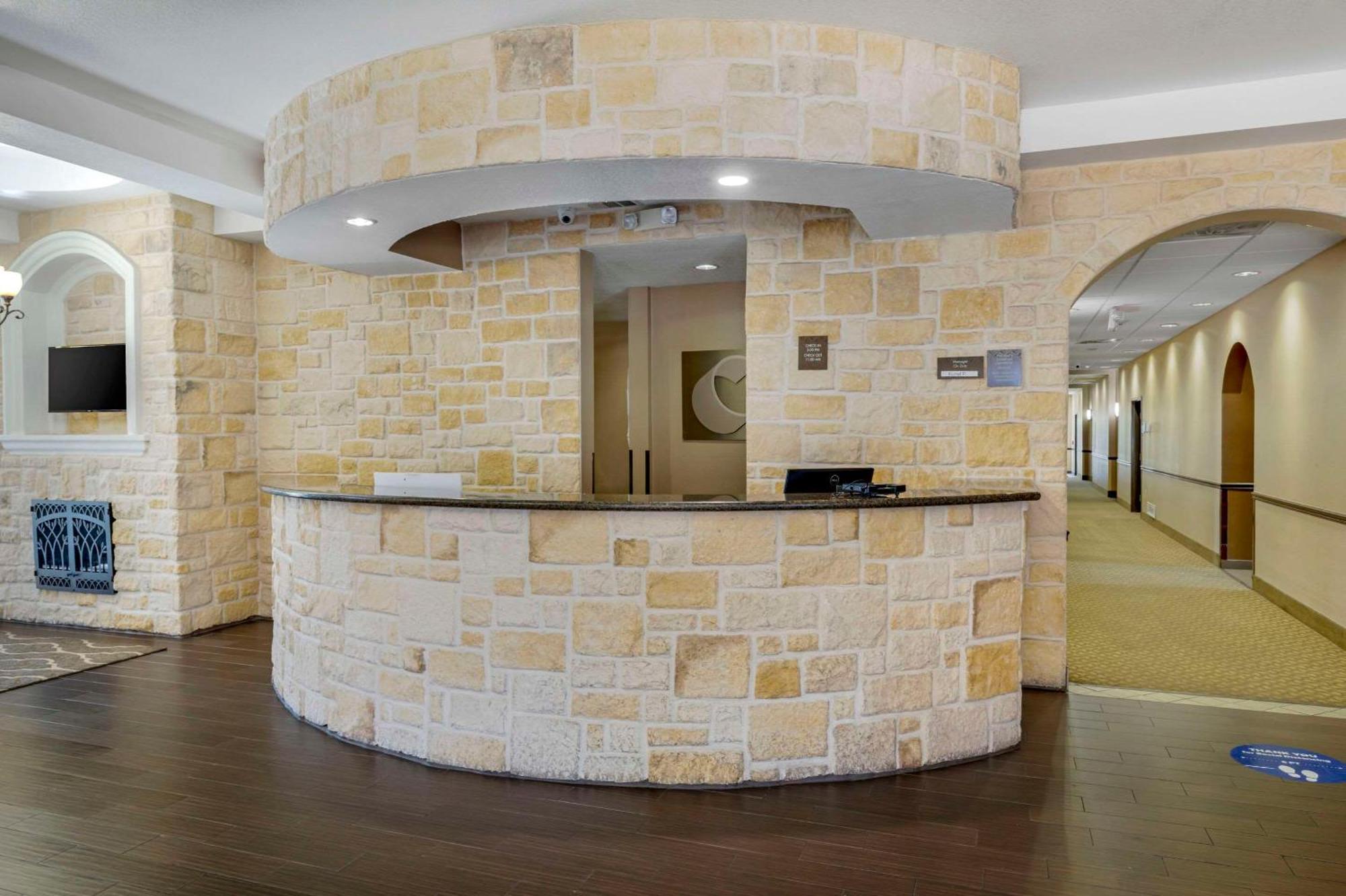Comfort Suites Benbrook Exterior foto